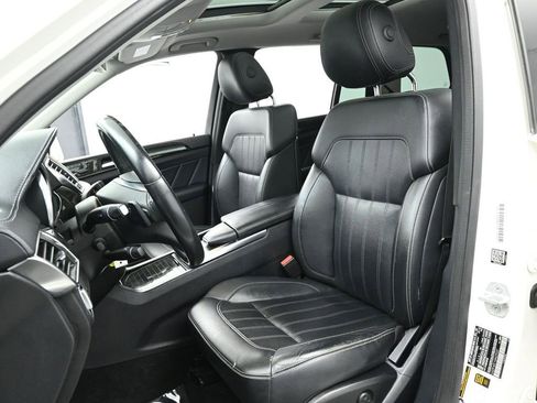 Used 2016 Mercedes-Benz GL 450 4MATIC w/ Premium I Package image 16