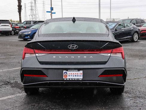 New 2026 Hyundai Elantra SEL Sport FWD image 7