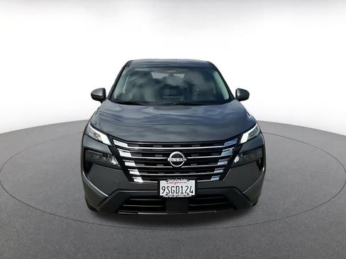 Used 2025 Nissan Rogue SV FWD image 4