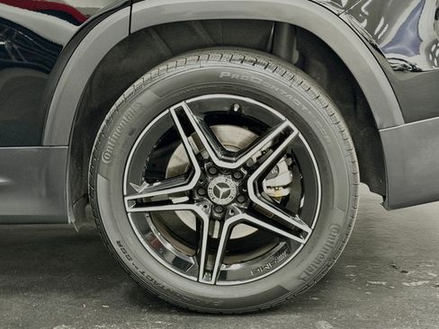 Certified 2023 Mercedes-Benz GLB 250 image 17