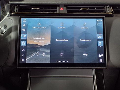 Used 2024 Land Rover Range Rover Velar Dynamic SE image 18