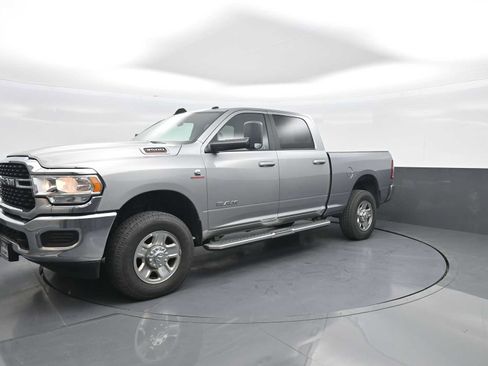 Used 2022 RAM 3500 Big Horn AWD/4WD image 4