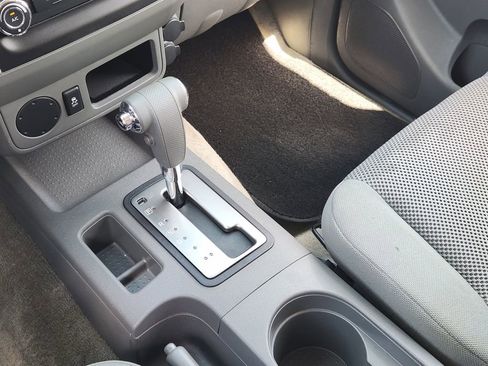 Used 2015 Nissan Frontier SV RWD image 14