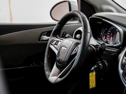 Used 2020 Chevrolet Sonic LT FWD image 15