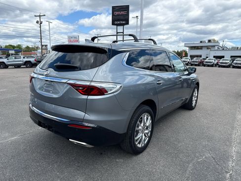 Used 2023 Buick Enclave Essence w/ Experience Buick Package AWD/4WD image 5