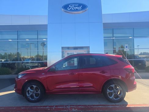 Used 2024 Ford Escape ST-Line image 1