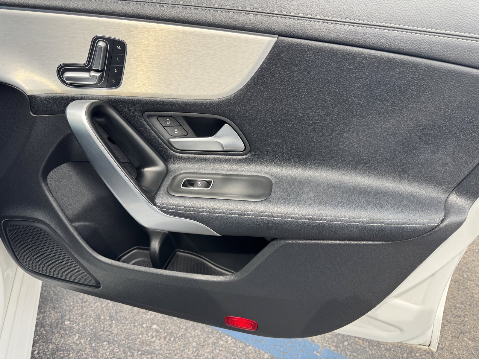Used 2025 Mercedes-Benz CLA 250 image 9