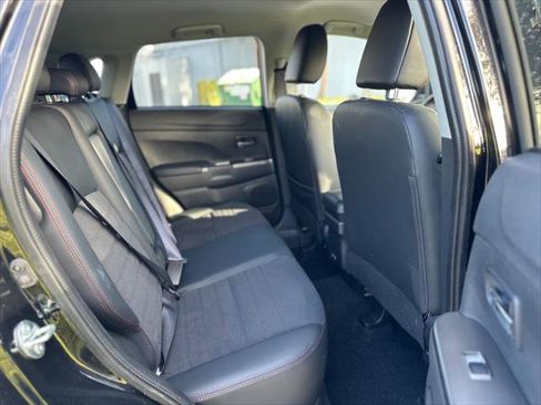 Used 2026 Mitsubishi Outlander Sport SE image 19