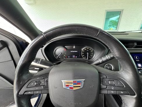 Used 2019 Cadillac XT4 Premium Luxury w/ Cold Weather Package AWD/4WD image 33