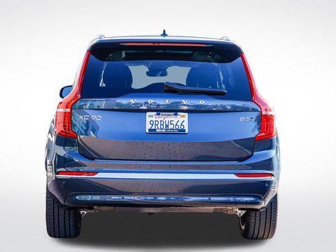 Used 2024 Volvo XC90 B5 Plus w/ Protection Package Premier image 7
