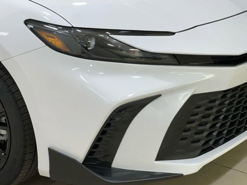 New 2026 Toyota Camry SE w/ Convenience Package image 2