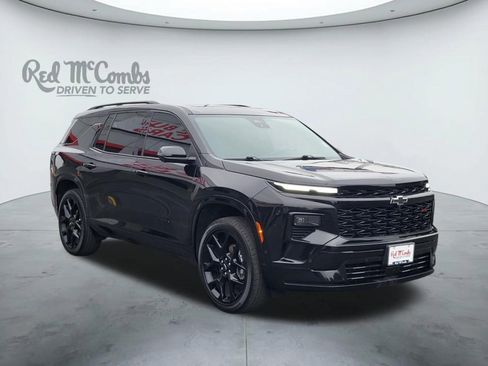Used 2024 Chevrolet Traverse RS FWD image 1