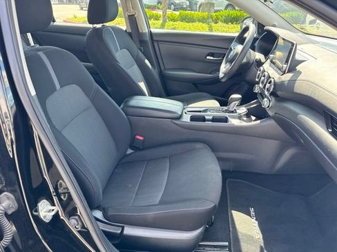 Used 2024 Nissan Sentra SV FWD image 10