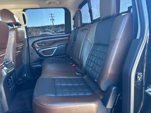 Used 2016 Nissan Titan Platinum Reserve image 8