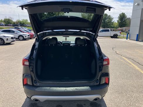 Used 2024 Ford Escape Platinum AWD/4WD image 17