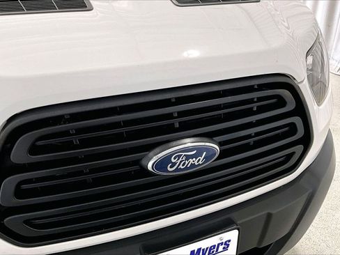 Used 2019 Ford Transit 150 XL RWD image 29