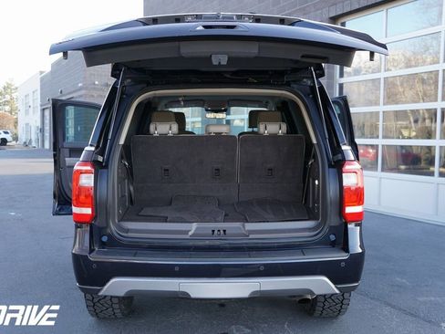 Used 2021 Ford Expedition XLT RWD image 36