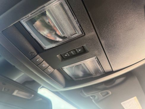 Used 2023 Dodge Challenger R/T image 20