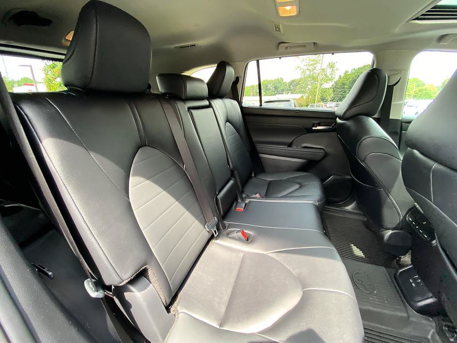 Certified 2026 Toyota Highlander XLE AWD/4WD image 24