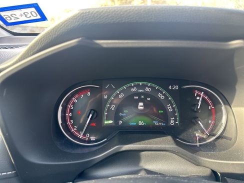 Used 2024 Toyota RAV4 XLE Premium FWD image 3