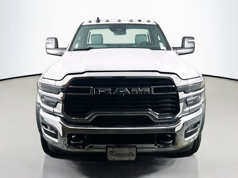 New 2026 RAM 5500 Tradesman w/ Chrome Appearance Group image 2