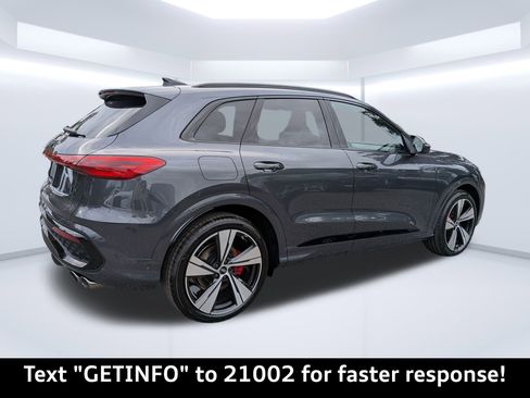 New 2025 Audi SQ5 Premium Plus image 3