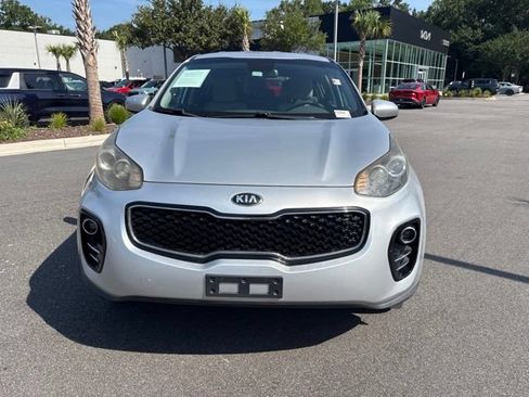 Used 2018 Kia Sportage LX AWD/4WD image 2