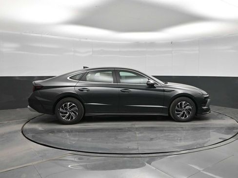 New 2026 Hyundai Sonata Blue FWD image 9
