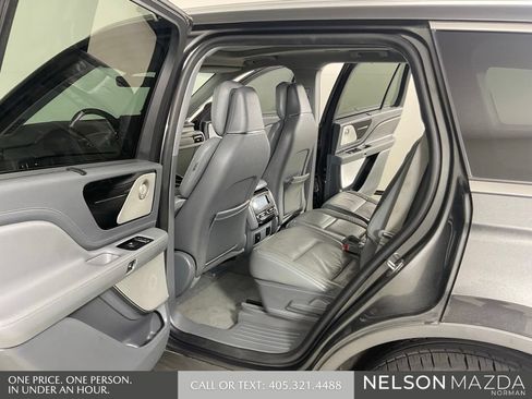 Used 2020 Lincoln Aviator Reserve w/ Equipment Group 202A AWD/4WD image 12