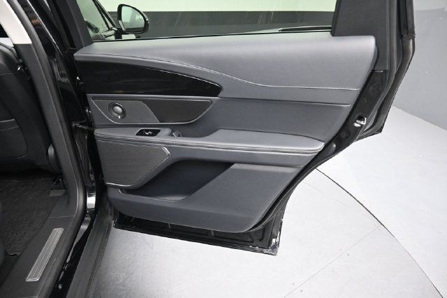 Certified 2026 Lincoln Nautilus Reserve w/ Jet Appearance Package AWD/4WD image 28