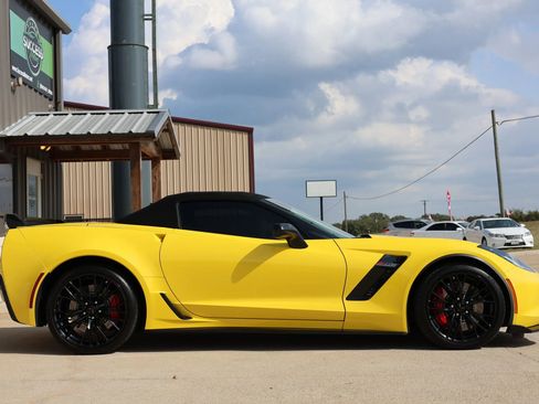 Used 2016 Chevrolet Corvette Z06 w/ 2LZ Preferred Equipment Group image 2