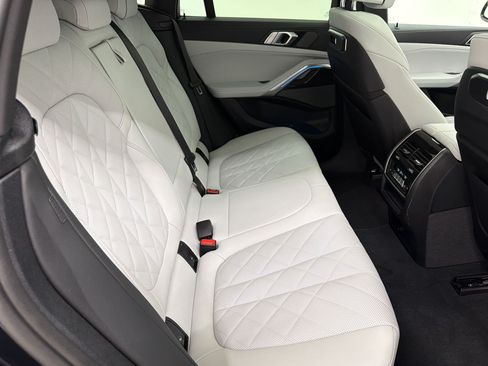 Used 2024 BMW X6 xDrive40i w/ Premium Package AWD/4WD image 29