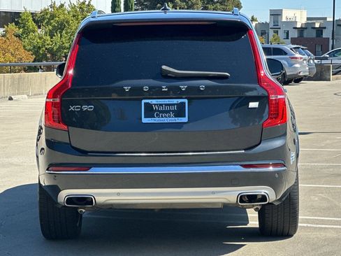 Used 2021 Volvo XC90 T8 Inscription w/ Advanced Package image 9
