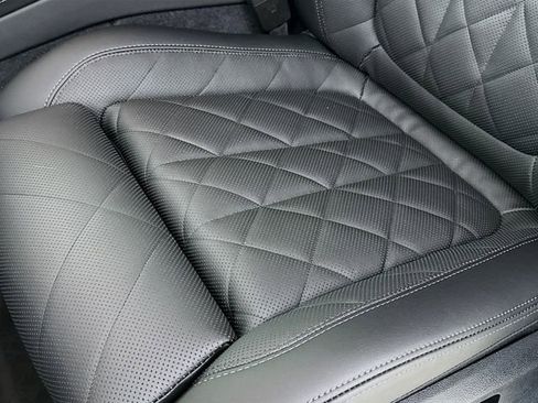 New 2026 BMW X5 xDrive40i w/ M Sport Package image 19