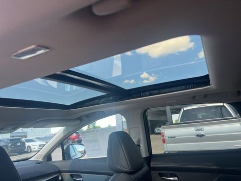 New 2025 Nissan Murano SL image 9