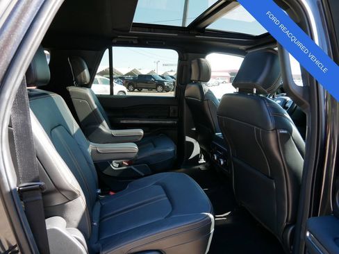 Used 2023 Ford Expedition Max Platinum AWD/4WD image 9