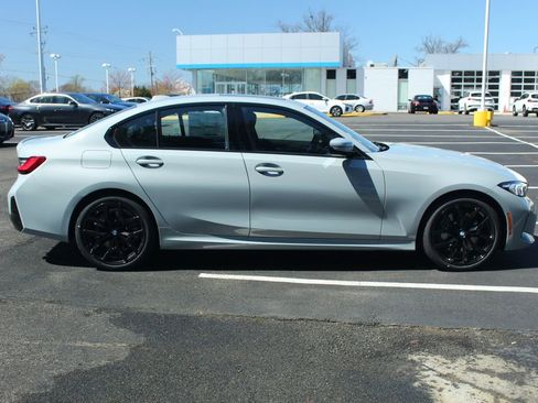 New 2026 BMW 330i xDrive Sedan w/ M Sport Package AWD/4WD image 11