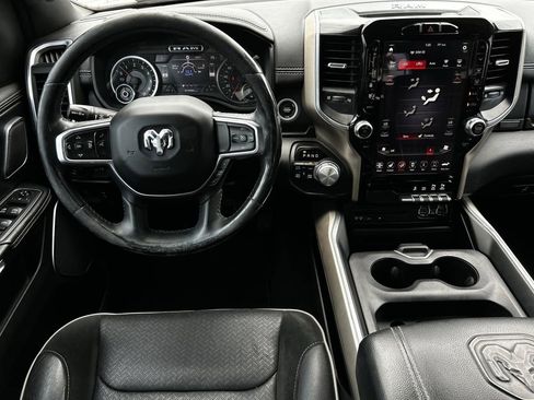 Used 2019 RAM 1500 Laramie AWD/4WD image 11