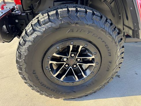 Certified 2024 Jeep Wrangler Unlimited Rubicon image 11