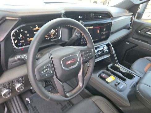 Used 2026 GMC Sierra 2500 AT4 AWD/4WD image 10
