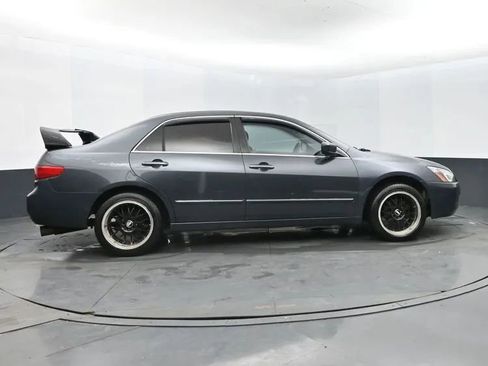 Used 2005 Honda Accord EX image 4