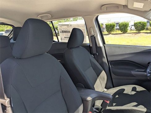 New 2025 Nissan Kicks Play S image 35