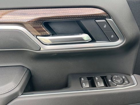 New 2026 Chevrolet Silverado 1500 LT w/ Z71 Off-Road Package AWD/4WD image 8