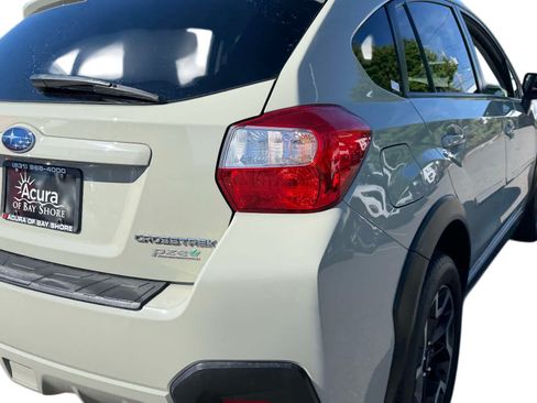 Used 2017 Subaru Crosstrek 2.0i Premium AWD/4WD image 7