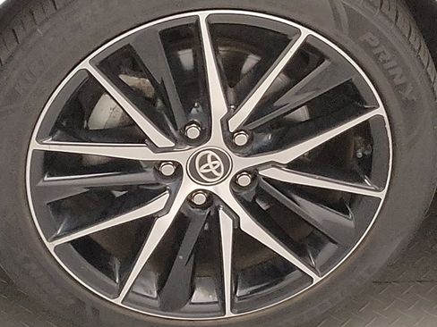 Used 2023 Toyota Camry SE FWD image 31