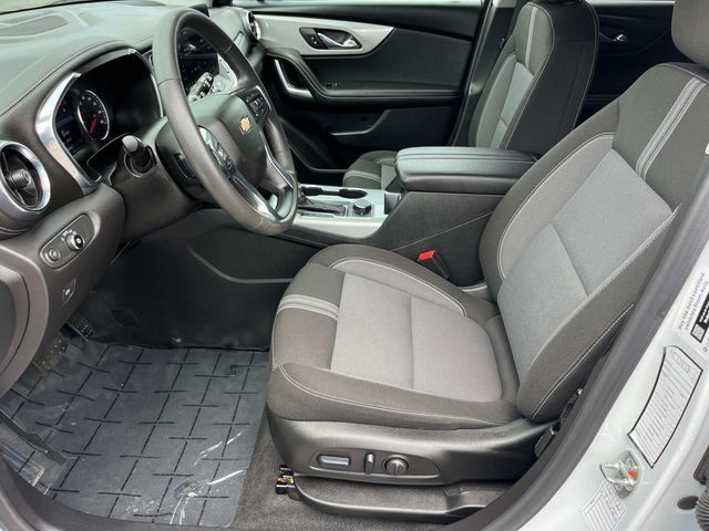 Used 2025 Chevrolet Blazer LT FWD image 24