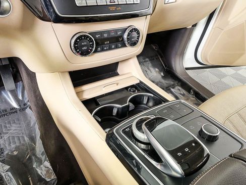Used 2017 Mercedes-Benz GLS 450 4MATIC image 17