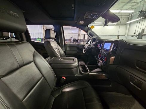 Used 2019 Chevrolet Silverado 1500 High Country w/ Technology Package image 7