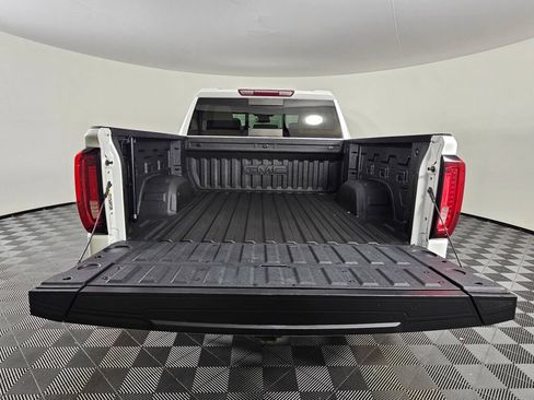 Used 2023 GMC Sierra 1500 SLT w/ SLT Premium Plus Package AWD/4WD image 10