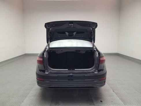 Used 2024 Volkswagen Jetta Sport image 29